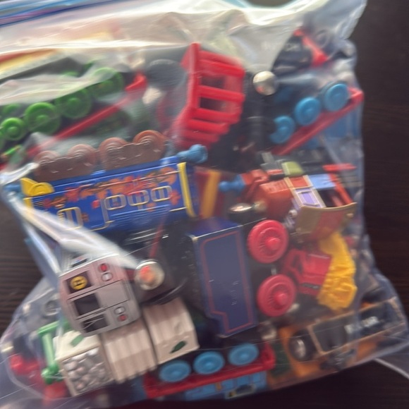 Thomas and friends lot - Picture 14 of 14